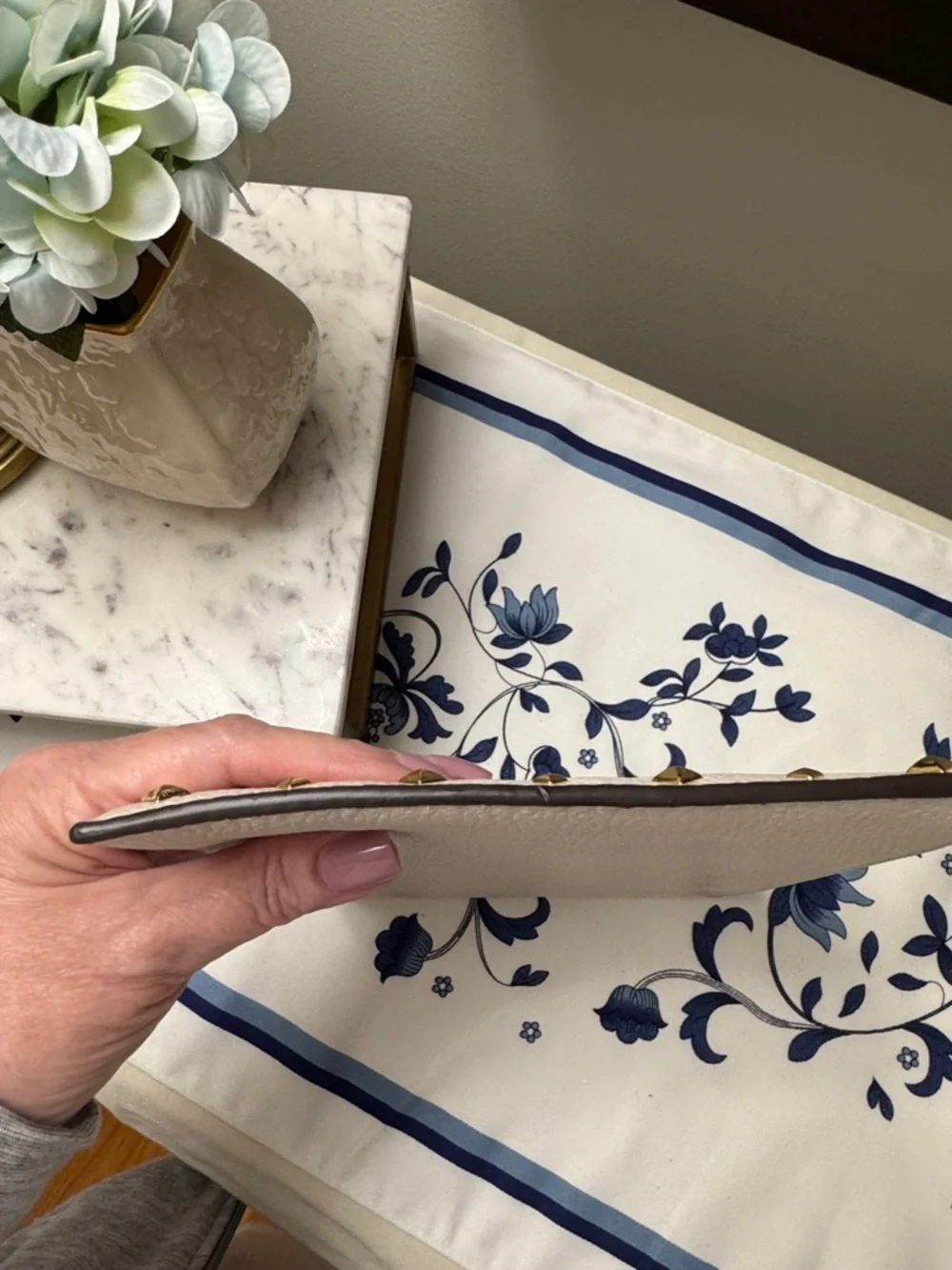 Michael Kors Jet Set Travel Large Zip Clutch Wristlet EUC - Picture 4 of 8